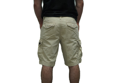 BEIGE BUTTON CARGO SHORTS